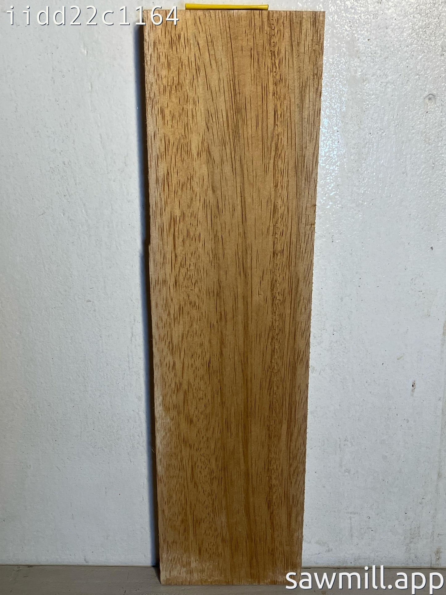0.75" x 3" x 15" Albizia